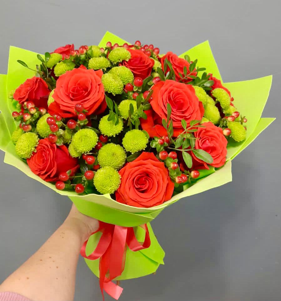 Букет цветов из: Хризантемы и Розы в Ягунино