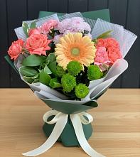 Букет цветов из:  Гвоздики, Розы, Герберы и Хризантемы в Ягунино