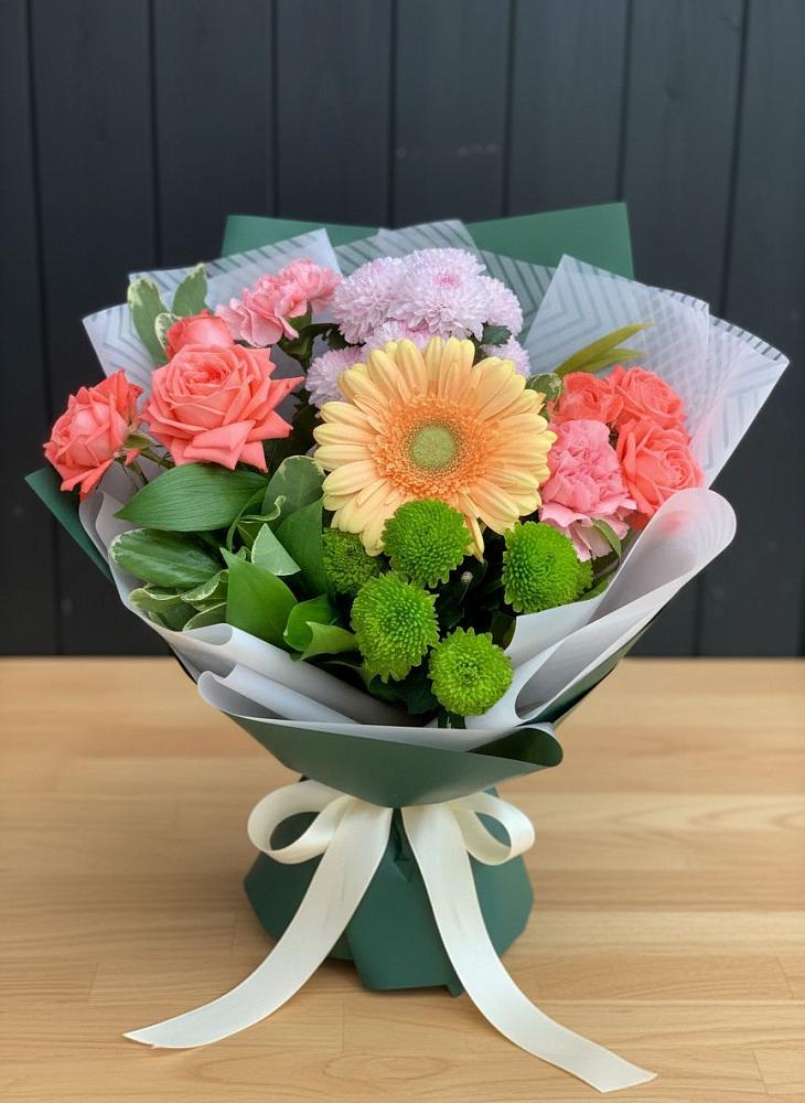Букет цветов из: Гвоздики, Розы, Герберы и Хризантемы в Ягунино