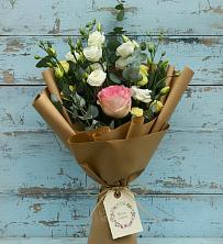 Букет цветов из:  Розы и Лизиантусы в Ягунино
